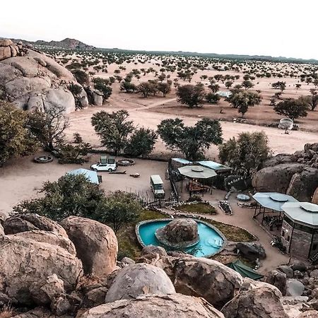 Madisa Camp Hotel Kalkbron Bagian luar foto