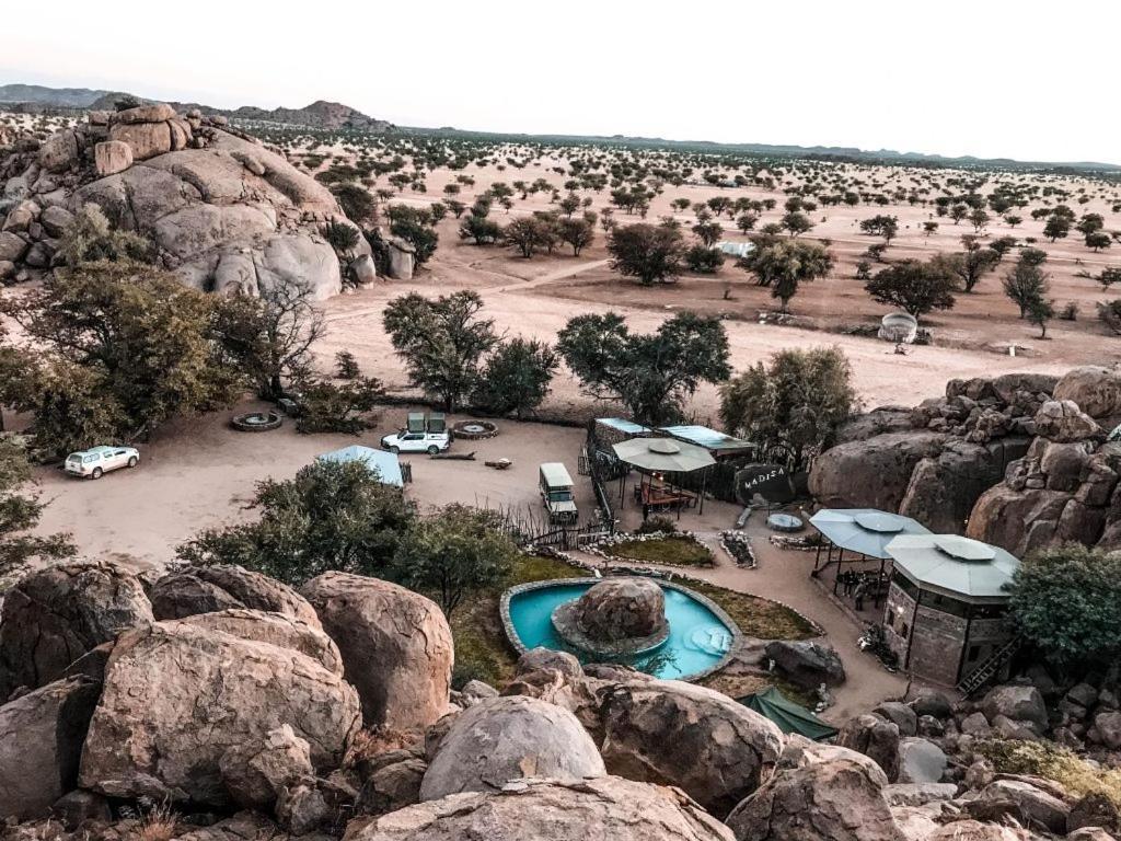 Madisa Camp Hotel Kalkbron Bagian luar foto